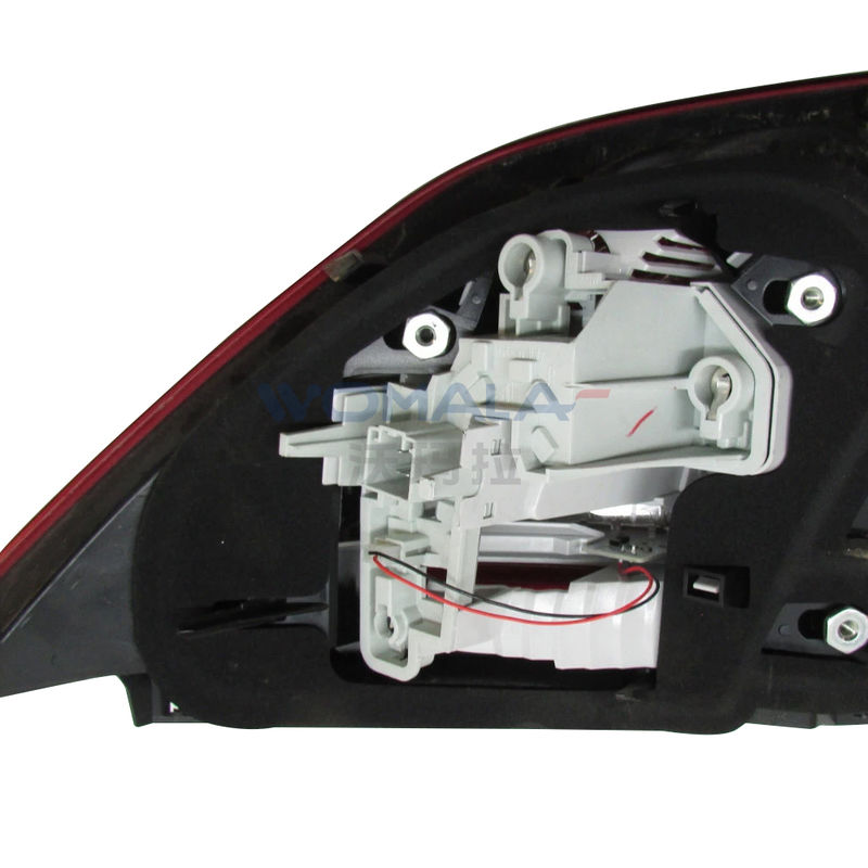 Se aplicará una luz de cola derecha Womala OE 30796268 para Volvo S60 2011-2016