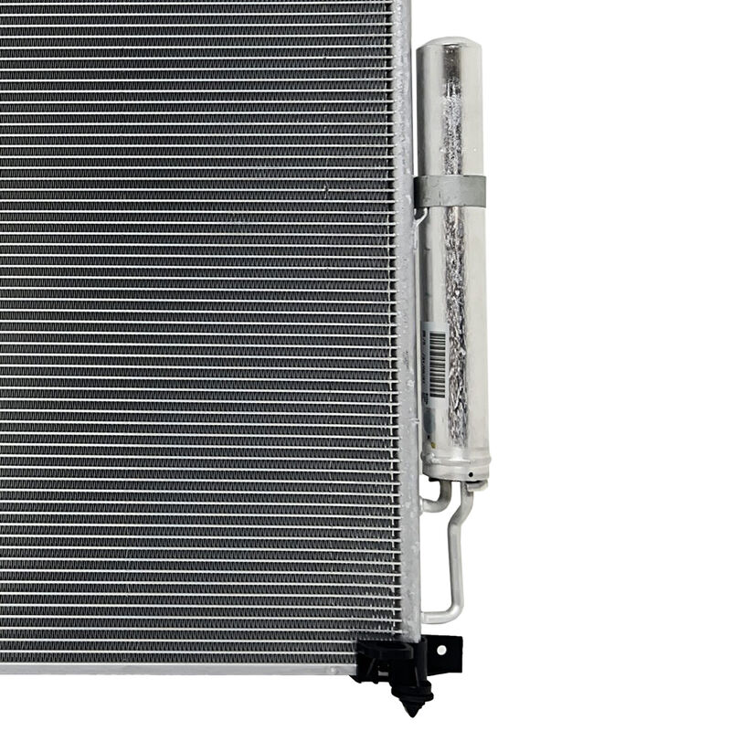 El condensador de aire acondicionado Womala LR106642 para el Land Rover Range Rover Sport Discovery